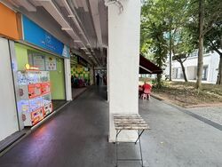Jurong East Avenue 1 (D22), Shop House #589205881